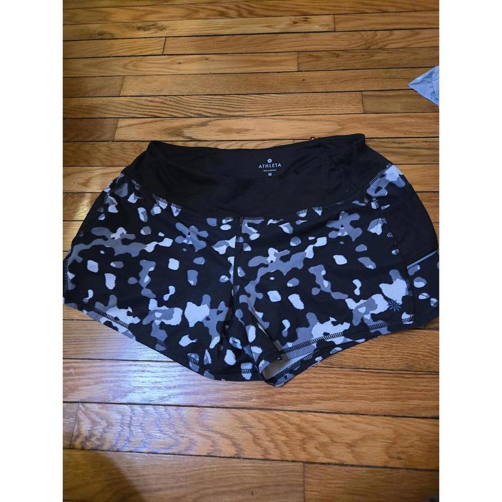 Athleta Women's Medium Black and Gray Patterned Athletic Shorts